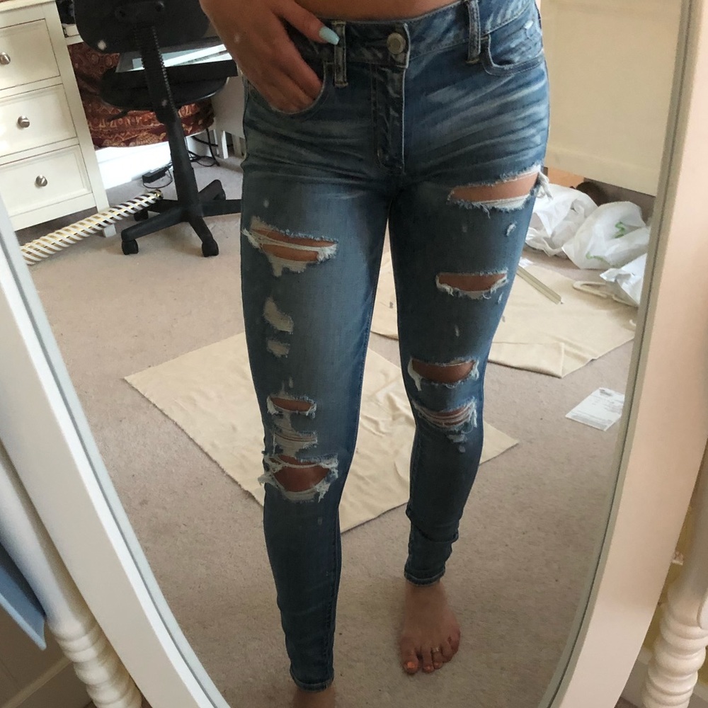 American Eagle Mid-rise Distressed Jeggings
